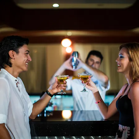 酒店 Senza The & 阿拉尼亚