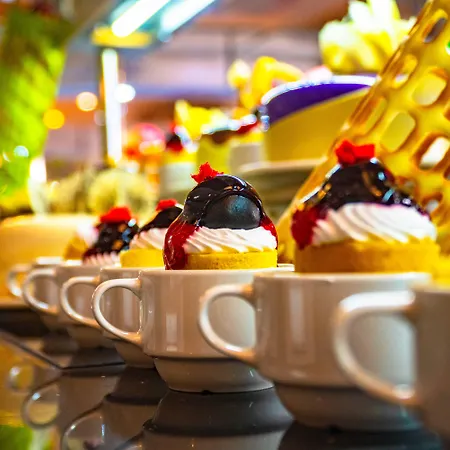 Готель Senza The & Аланія