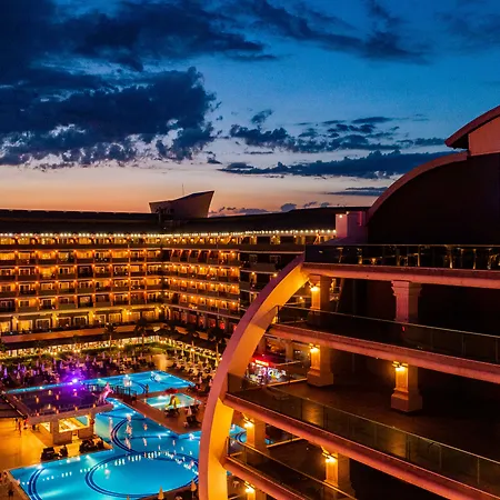 Senza The & Готель Аланія