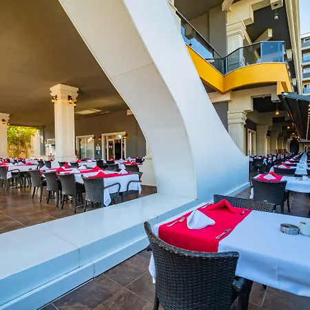 Senza The & Готель