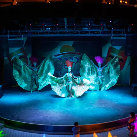 Senza The & Ξενοδοχείο