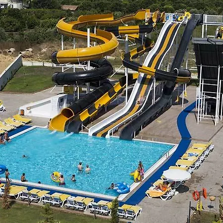 Senza The & Готель Аланія